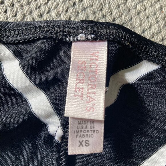 Victoria's Secret XS Black and White Chevron Stripe Bikini - Picture 10 of 10